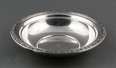 Reed & Barton Sterling Monogrammed Bowl. Reed &amp; Barton Sterling Monogrammed Bowl X832. 