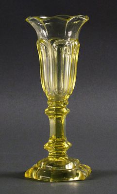 Boston & Sandwich, Loop, Flint Glass Vase. Scarce mid-19th century canary yellow loop pattern 