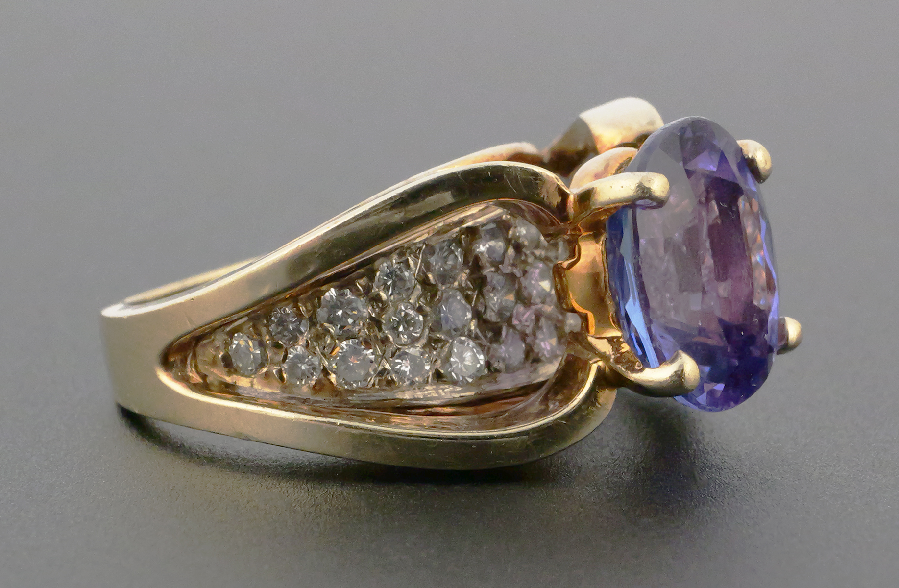 14k Gold 4.4 ct TANZANITE Diamond Ring