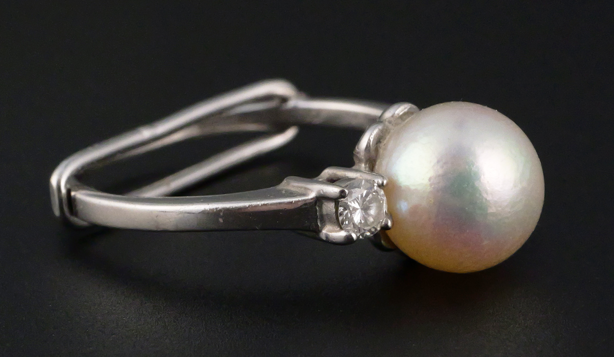 14K Gold Diamond and Pearl Ring