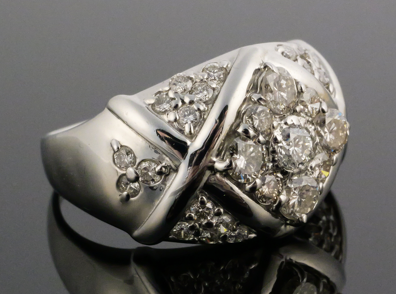 Platinum & 1.0 ct Diamonds Ring