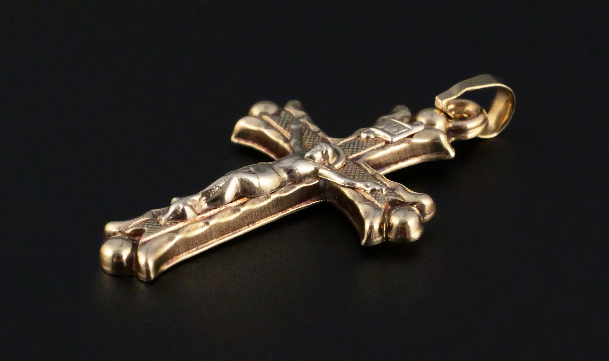 14K Gold Crucifix Pendant