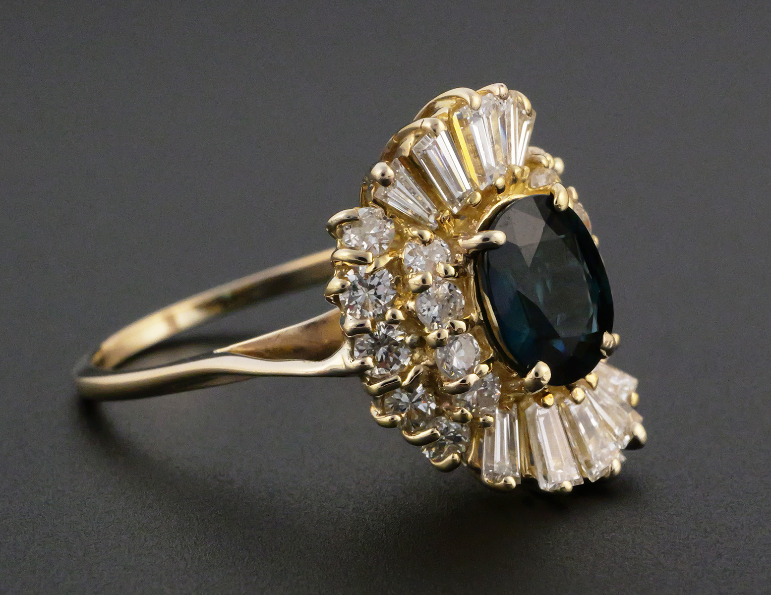 14K Gold Sapphire Diamond Ring