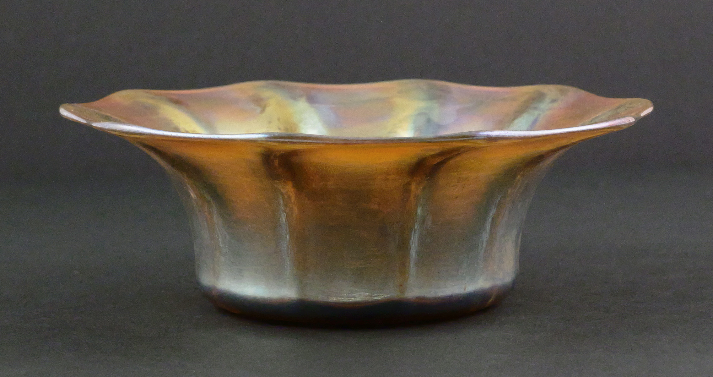 Signed Tiffany Favrile Iridescent Art Glass Bowl