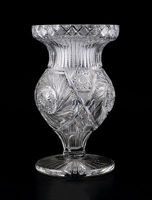 ABCG Pedestal Centerpiece Vase. Antique American Brilliant Period Cut Glass centerpiece pedestal 