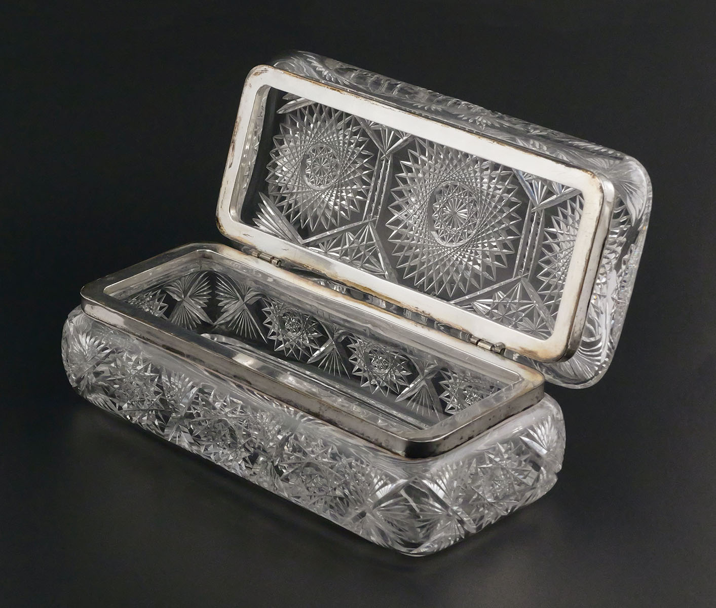 ABCG Glove Box
