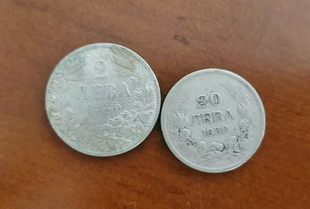 2 BULGARIA COINS, SILVER 20 LEVA 1930 , 2 LEVA 1925 YEAR