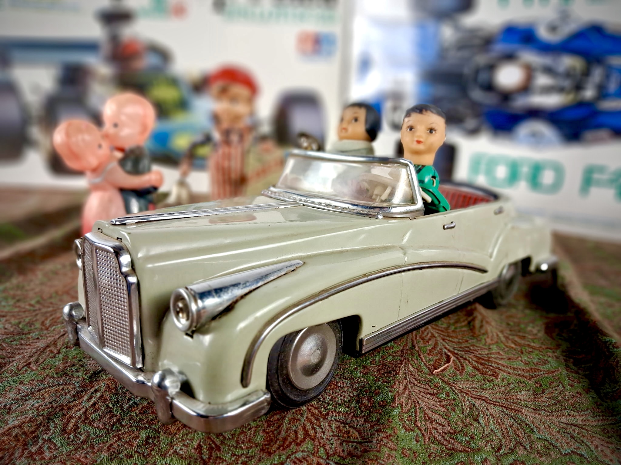 Bodnars Auction | 100 Years of Toys From All Generations! Tin-Toys, Batt-Ops, Star Wars, Hot Toys, Lego, Pokemon and More!