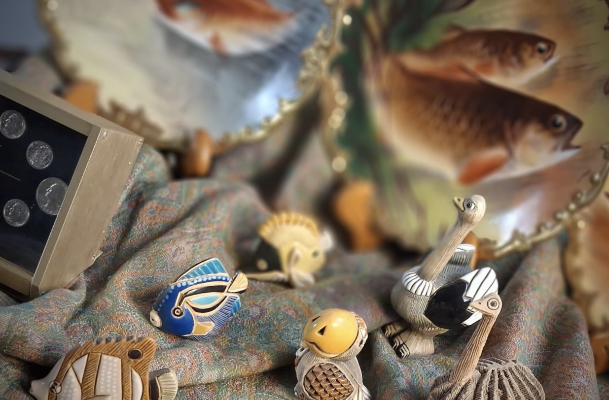 Bodnars Auction | Collecting 101! Lenox, Limoges, Trinket Boxes, Jewelry, Artesania Rinconada, Just the Right Shoes, Sports, & More!