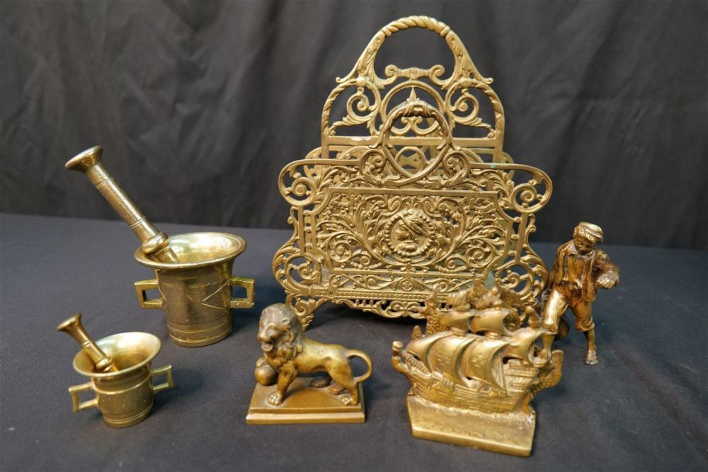 Lot 152: Lot of Bronze and Mixed Metal Items