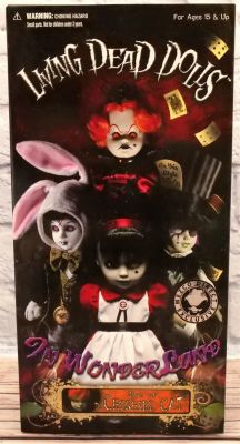Living Dead Dolls no País das Maravilhas com Gato de Cheshire! « Blog