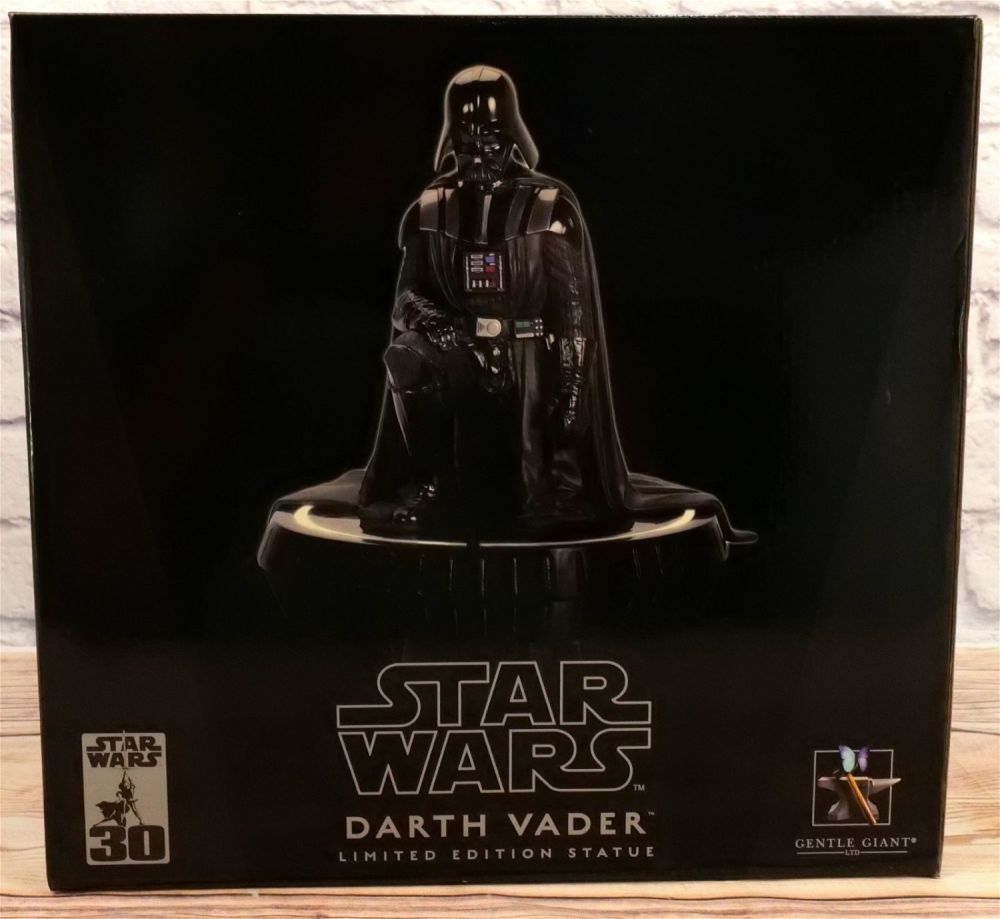Lot 181: Gentle Giant Darth Vader Statue