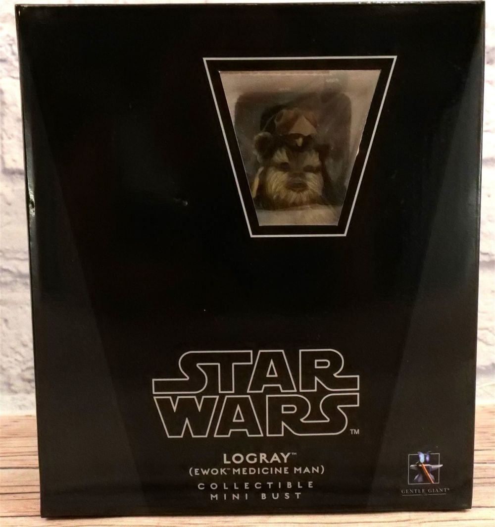Lot 189: Gentle Giant Logray Ewok Mini Bust