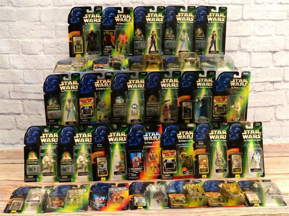 Lot 214: Lot of 30 Star Wars POTF 3.75" Action Figures