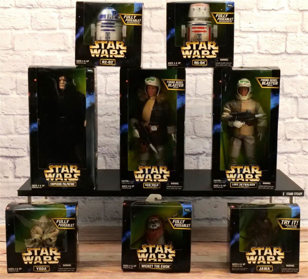 Lot 228: Lot of 8 Star Wars Action Collection Figures