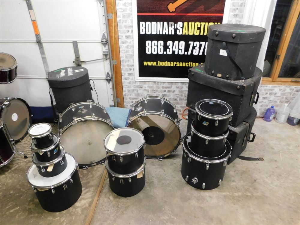 Lot 152: Vintage Ludwig Drum Set
