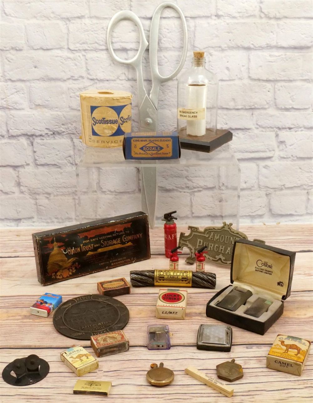 Lot 183: Group Lot of Vintage Advertising