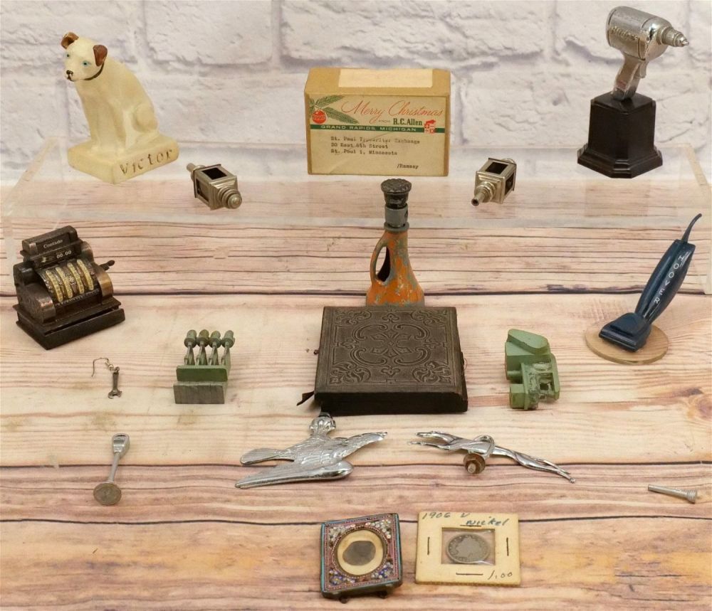 Lot 190: Group Lot of Miniature Advertising and Antiquities