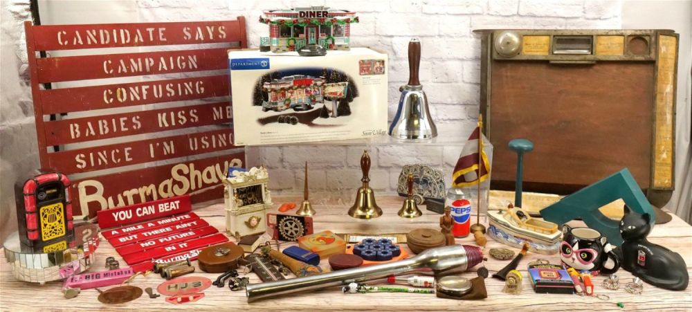 Lot 195: Large Lot of Various Collectibles