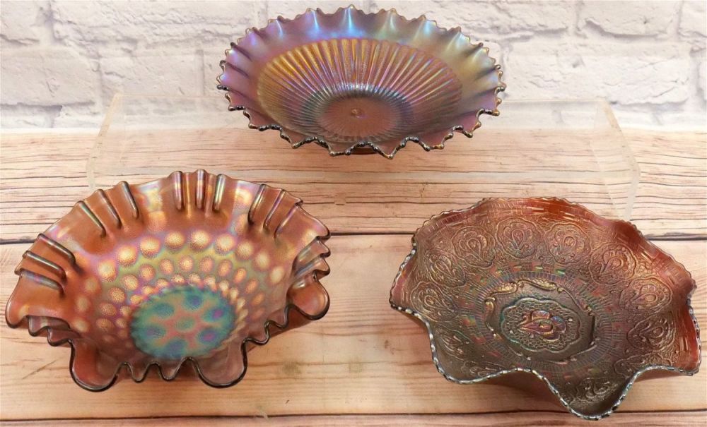 Lot 251: Lot of 3 Carnival Glass Bowls