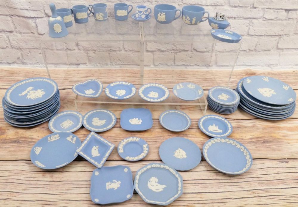 Lot 253: Large Lot of Wedgwood Blue Jasper Tableware and Plates