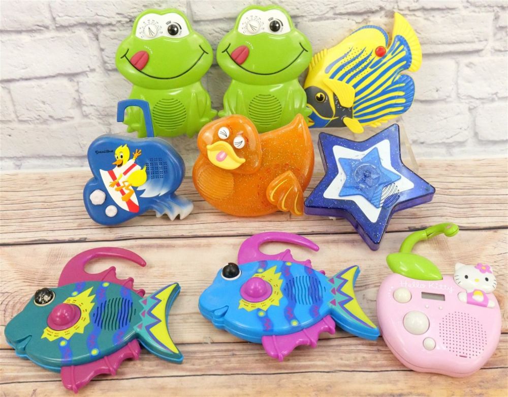 Lot 178: Lot of 9 Novelty Shower Radios