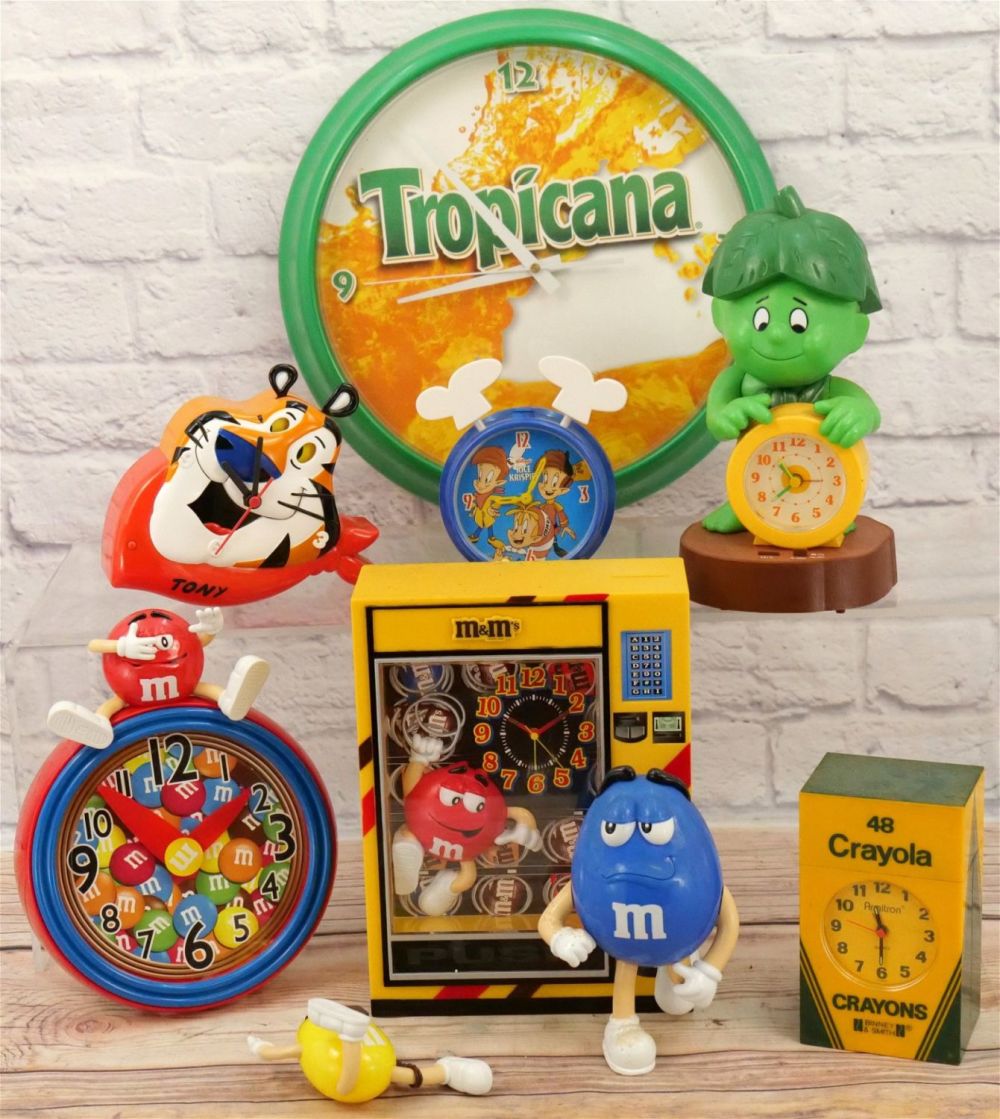 Lot 182: Lot of 7 Novelty Clocks