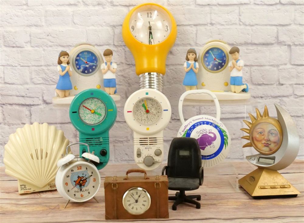 Lot 193: Lot of 12 Mixed Clocks