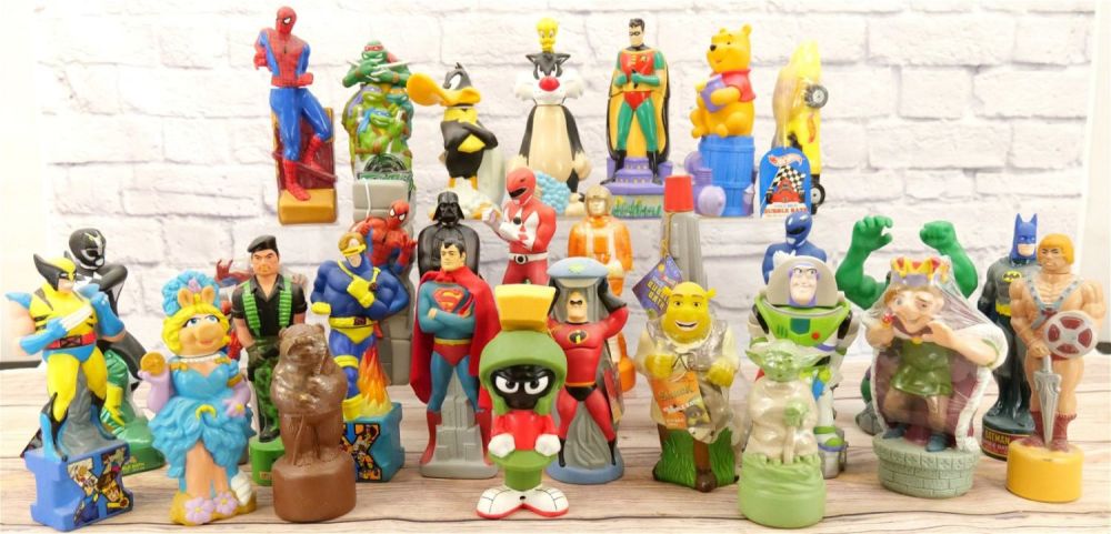 Lot 207: Large Lot of Cartoon/Superhero Related Figural Bubble Baths