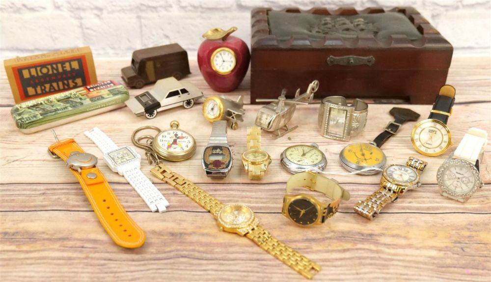Lot 219: Large Lot of Watches, Clocks, and Jewelry Box