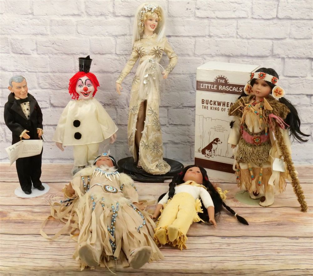 Lot 250: Lot of Porcelain and Vinyl Dolls