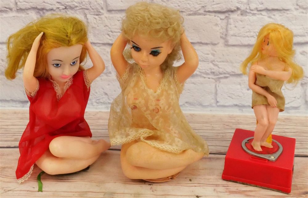 Lot 167: Lot of 3 Sexy Naughty Figures