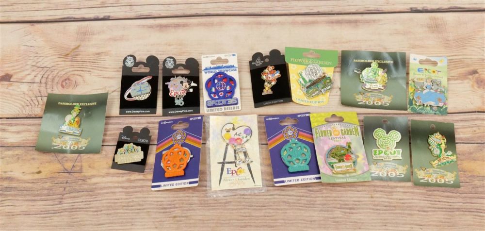 Lot 237: Lot of 15 Disney Epcot Pins