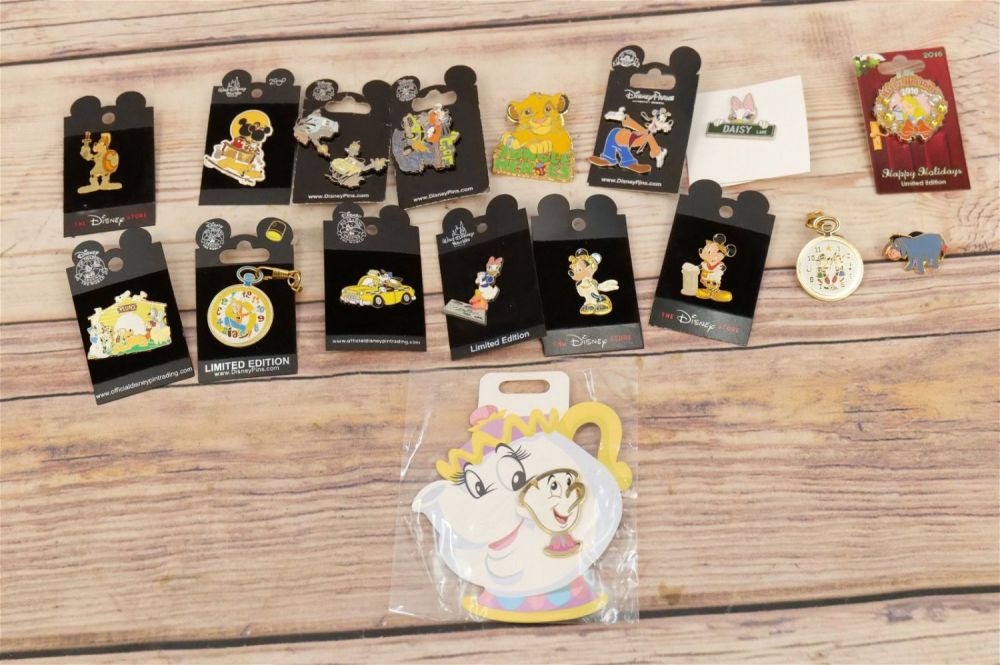 Lot 244: Lot of 17 Disney Character Pins