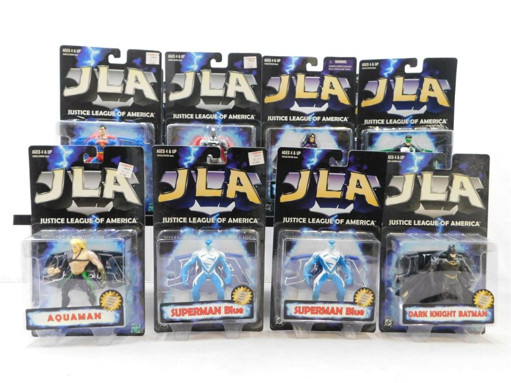 Lot 258: Lot of 16 DC JLA Action Figures