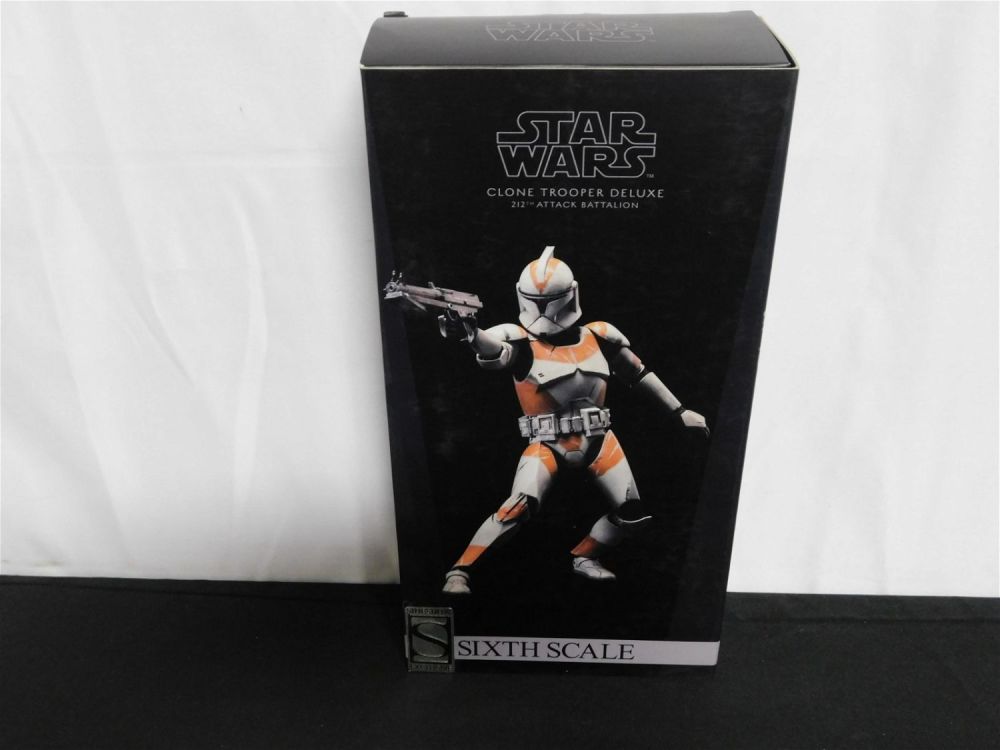 Lot 207: Sideshow Star Wars Clone Trooper Deluxe 212th Figure