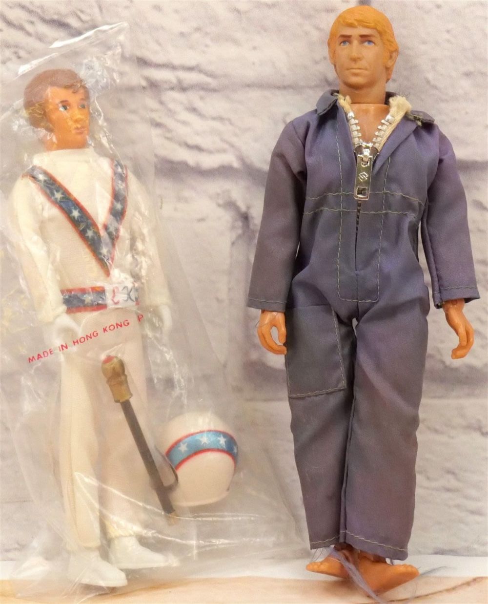 Lot 158: Lot of 2 Vintage Figures