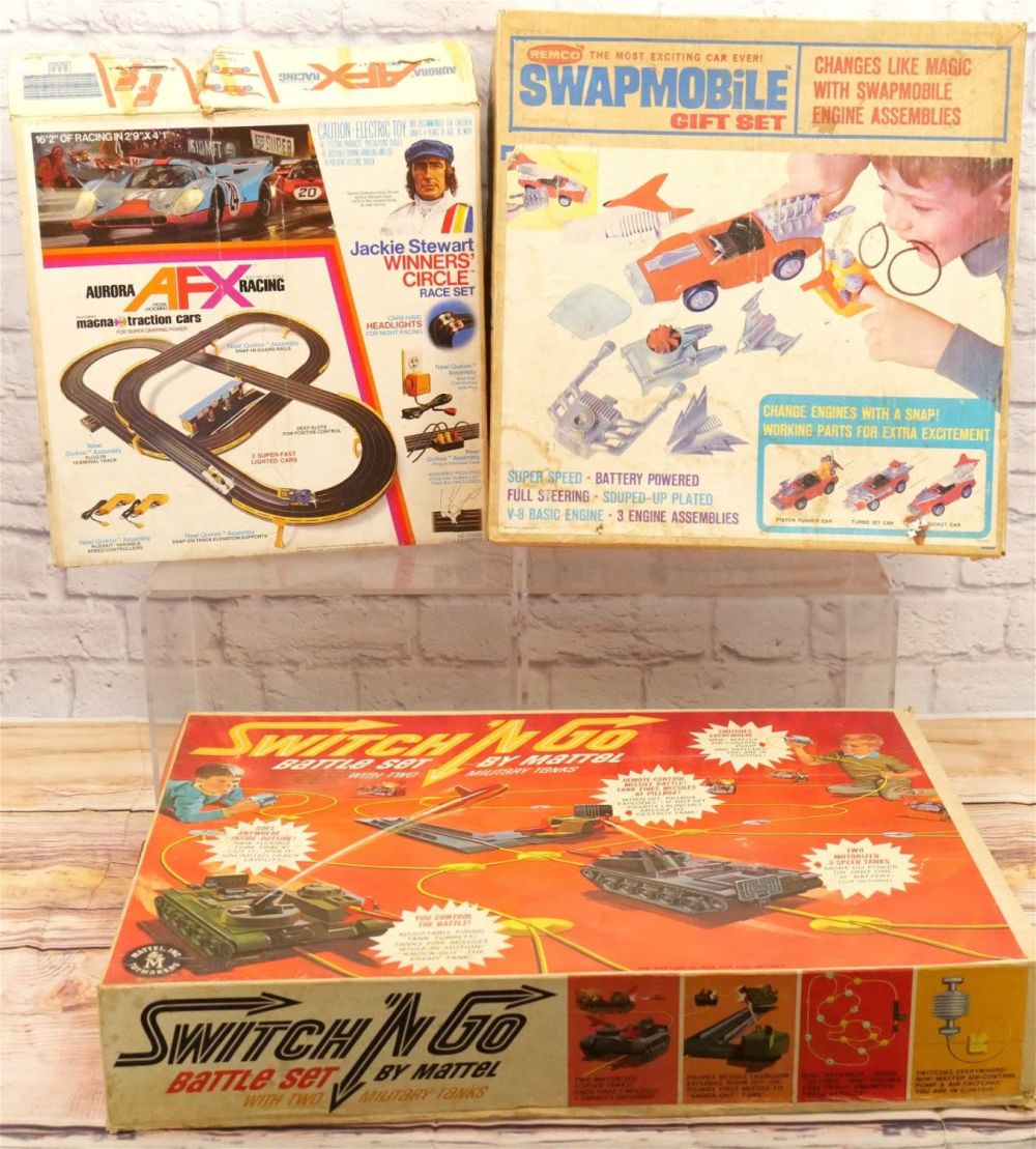 Lot 170: Lot of Vintage Car Related Toys
