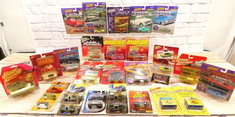 Lot 245: Lot of Diecast Vehicles