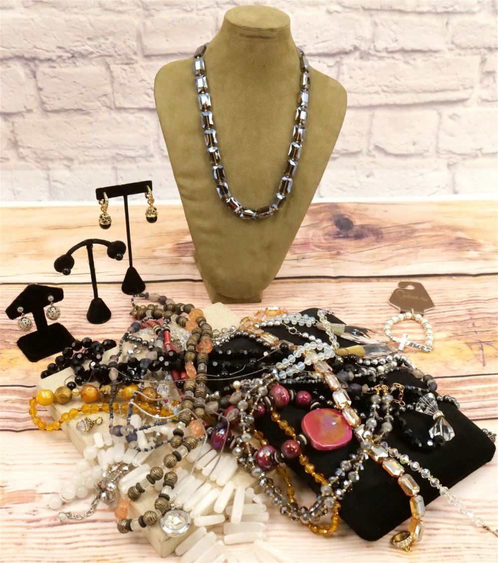 Lot 157: Lot of Crystal, Natural Stone and Glass Beaded Jewelry