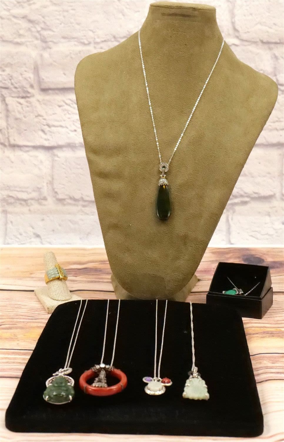 Lot 194: Lot of Sterling and Natural Stone Jewelry
