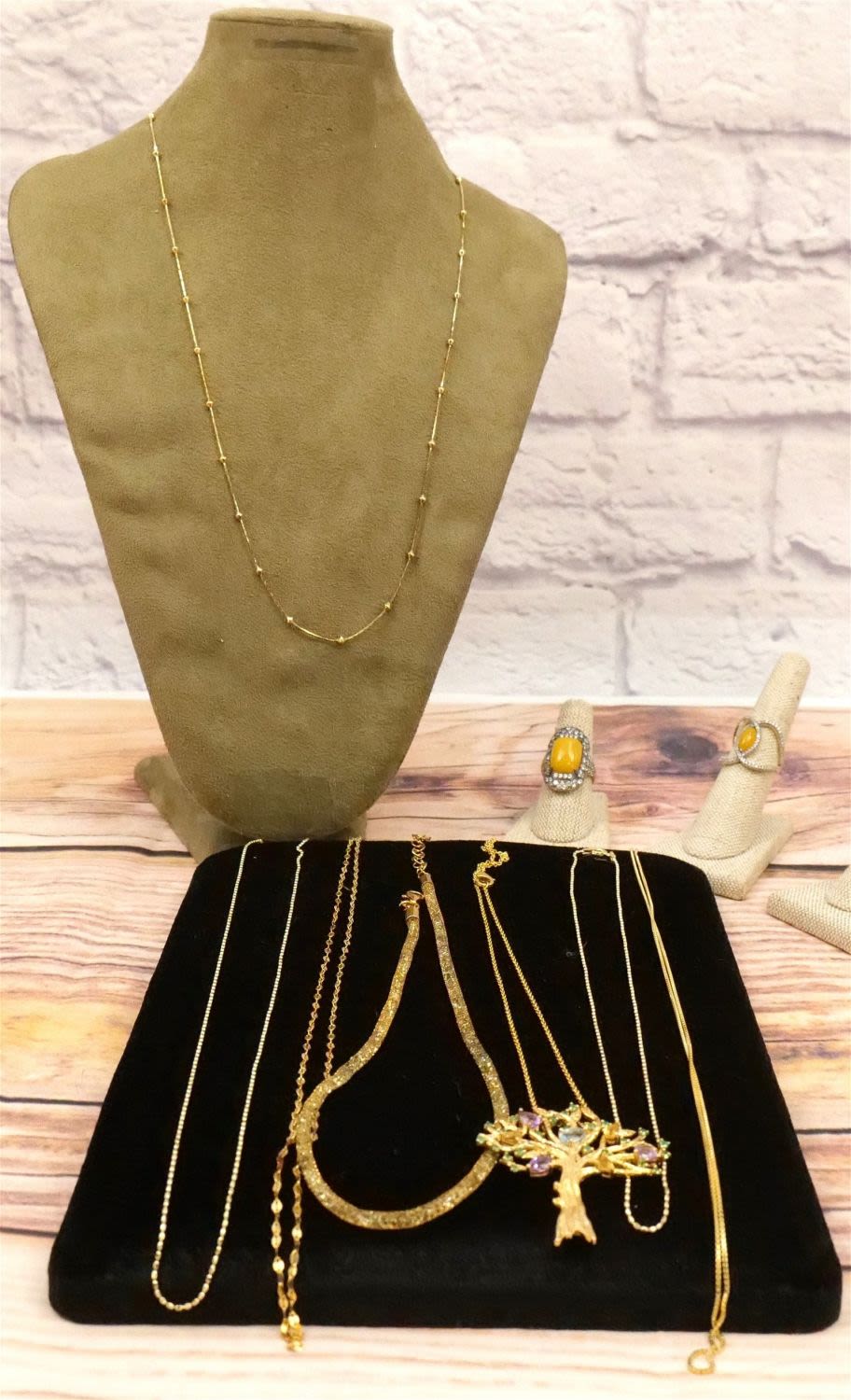 Lot 197: Lot of Sterling Silver Jewelry