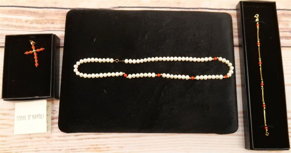 Lot 213: Lot of 14k and Coral Jewelry