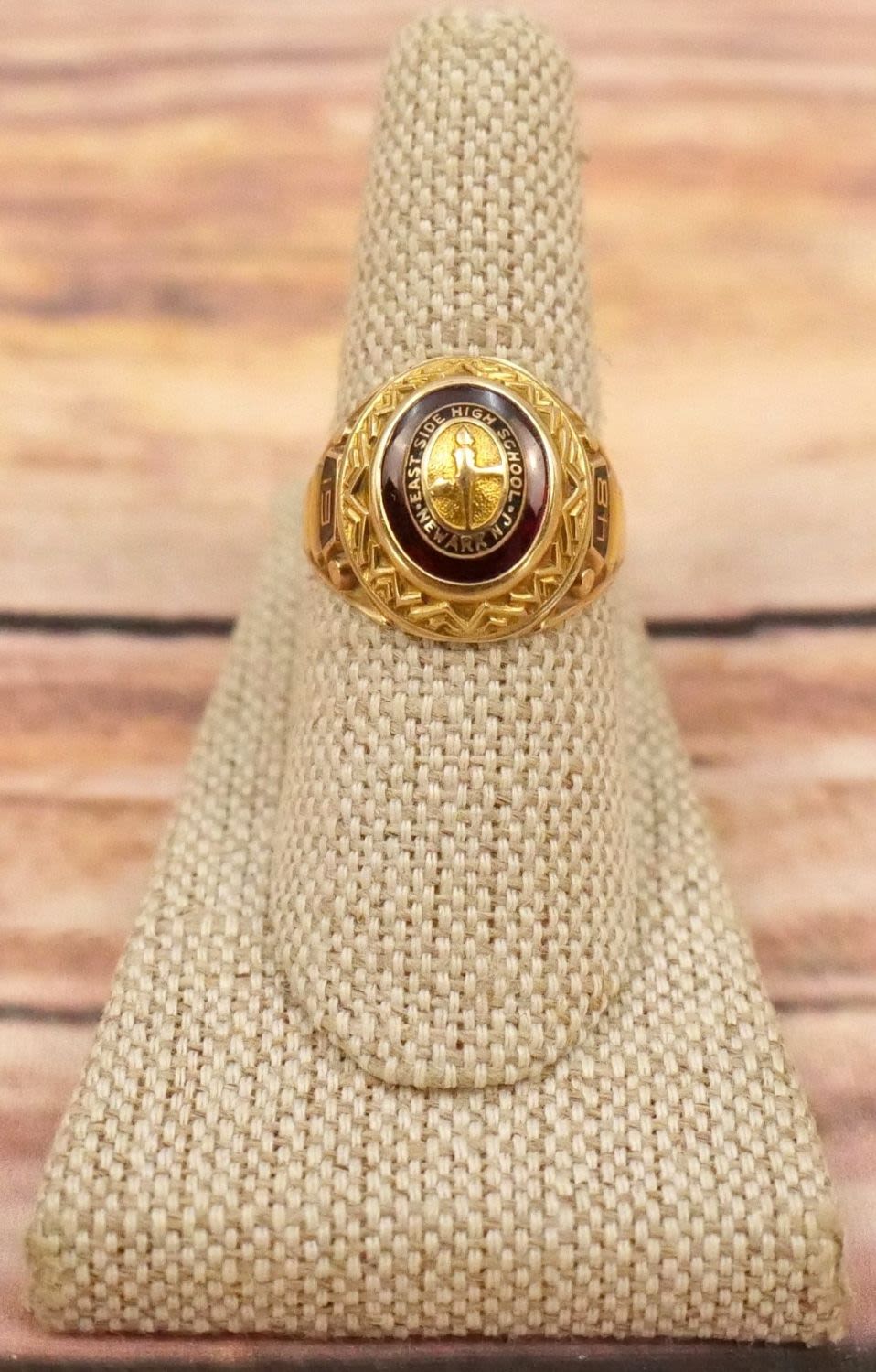 Lot 215: 10k East Side High School Newark School Ring