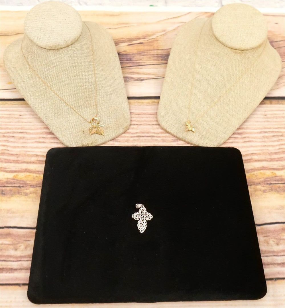 Lot 226: Lot of 10k Jewelry