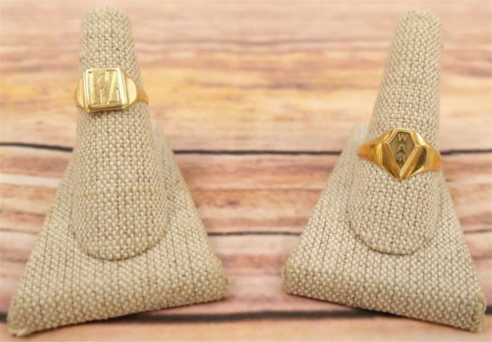 Lot 237: Lot of 2 14k Yellow Gold Monogram Rings