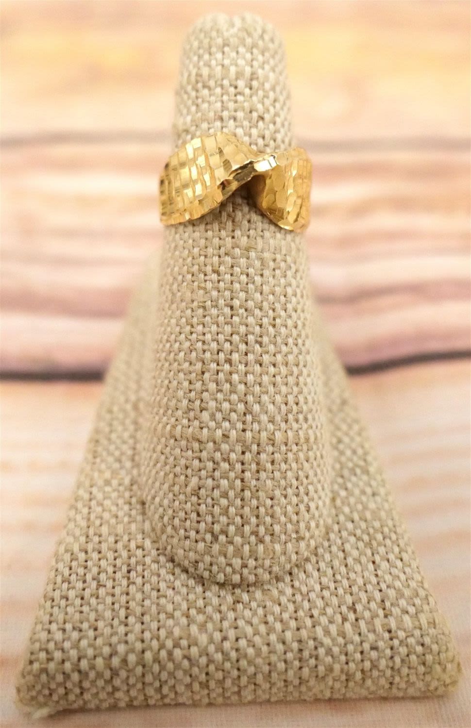 Lot 240: 14k Yellow Gold Ladies Ring