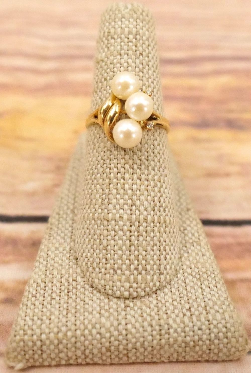 Lot 244: 14k Pearl and Clear Gemstone Ladies Ring