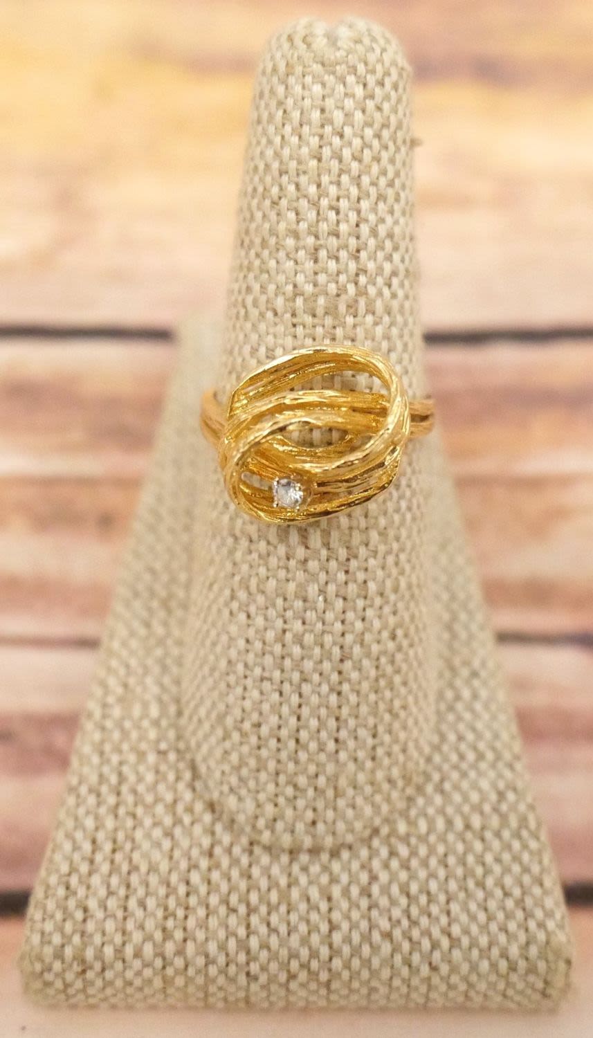Lot 265: 14k Yellow Gold Ladies Modern Ring
