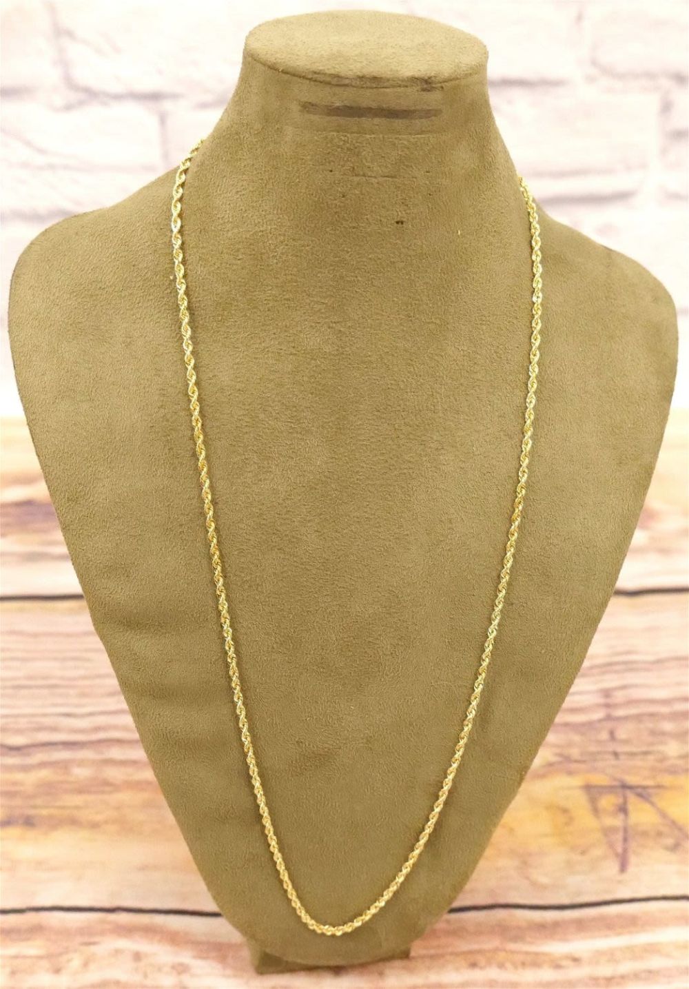 Lot 286: 14k Yellow Gold Long Rope Chain